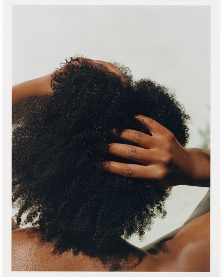 Can Hard Water Cause Dandruff? The Science of Dandruff and 3 Key Solutions