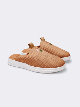 Jolie x Lusso Cloud: LIKE WALKING ON WATER Pelli Slide